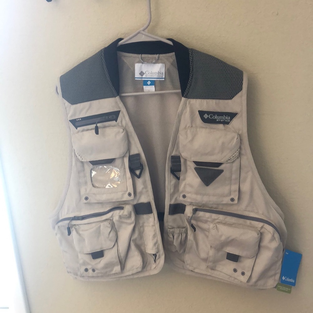 NEW WITH TAGS Men’s Fly Fishing Vest